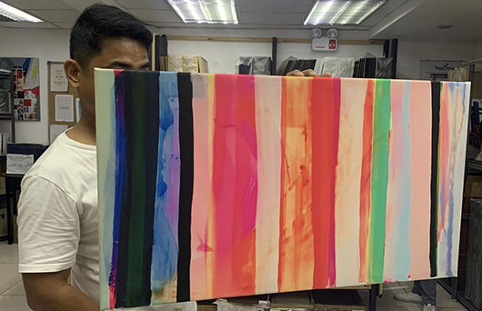 Different colors on a canvas print